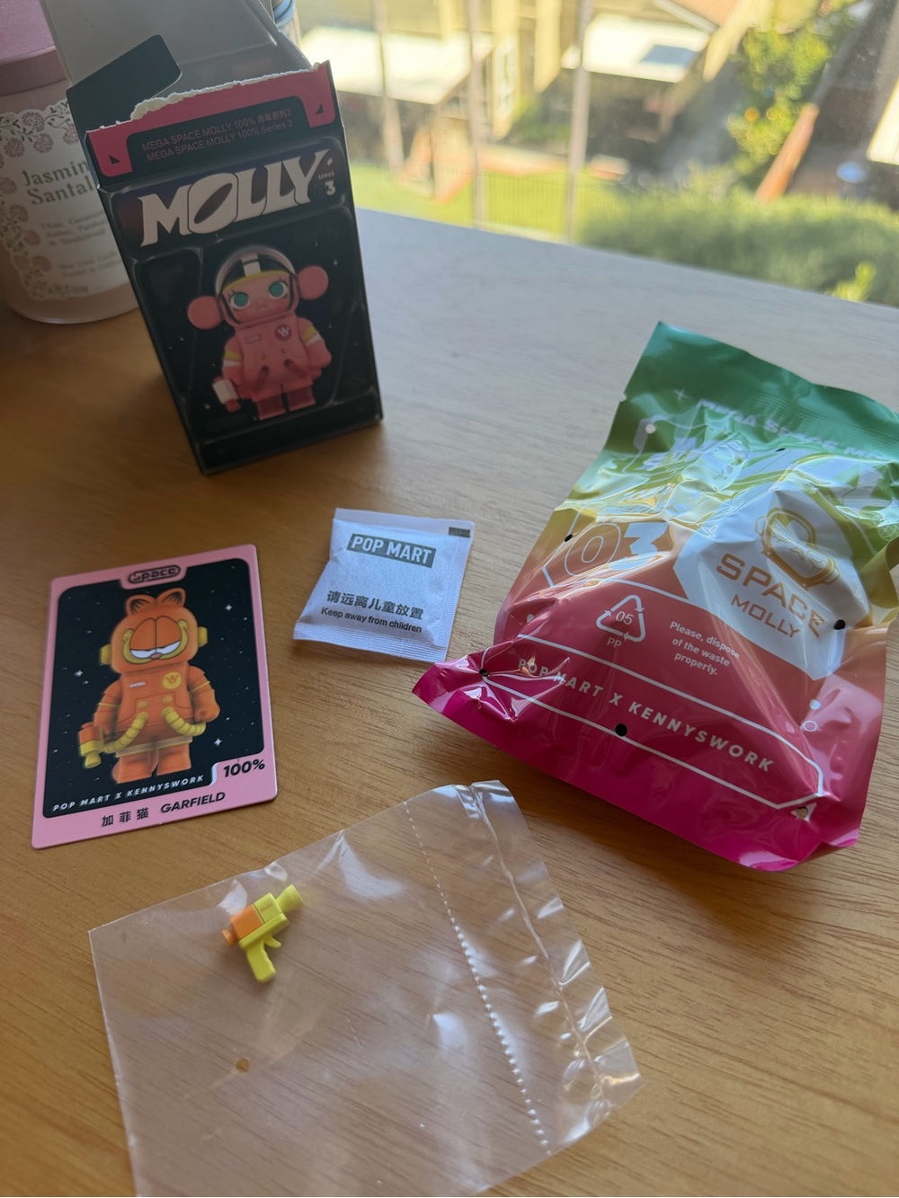 Popmart Mega Space Molly Series 3 Garfield Figure